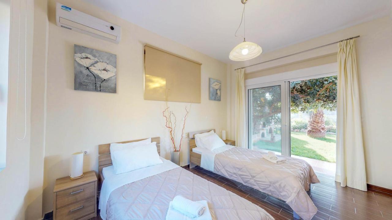 Meliades Villas Agia Marina Extérieur photo