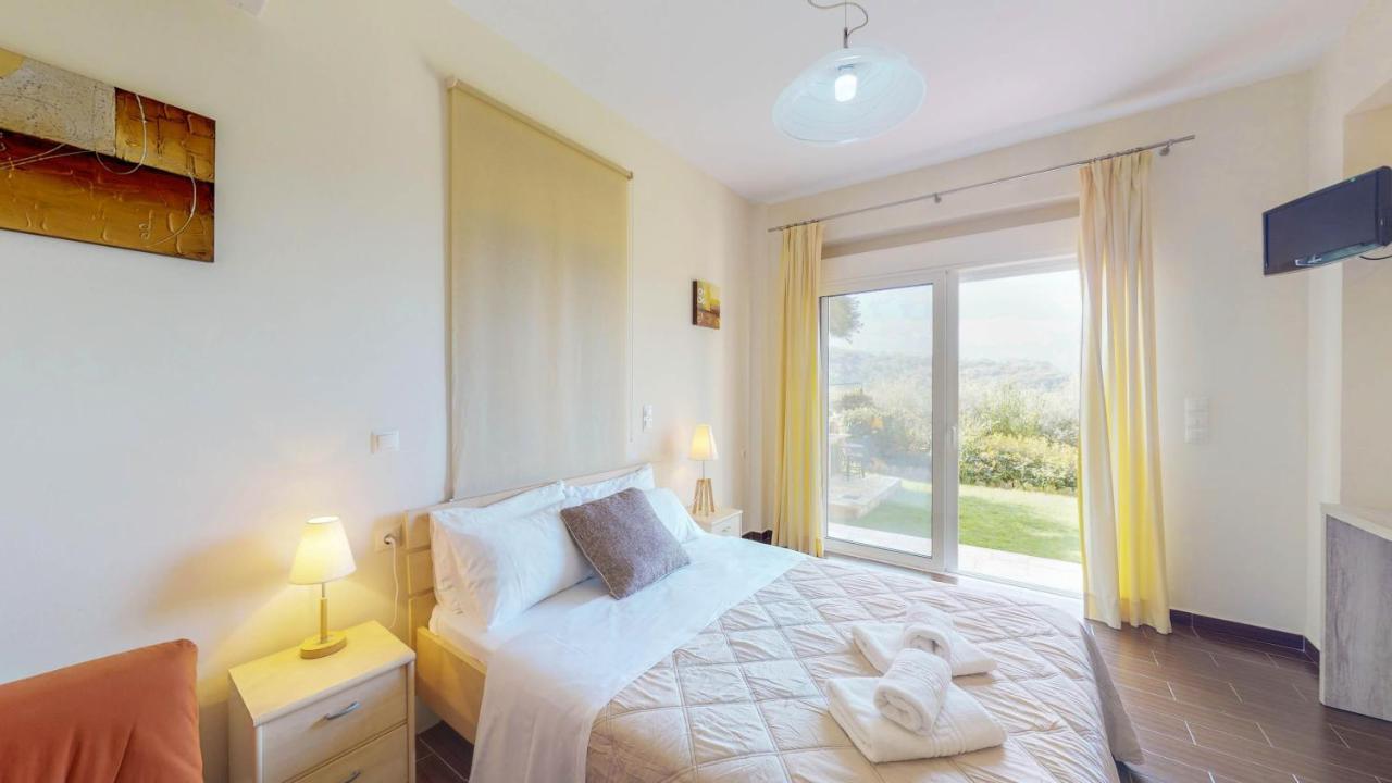 Meliades Villas Agia Marina Extérieur photo